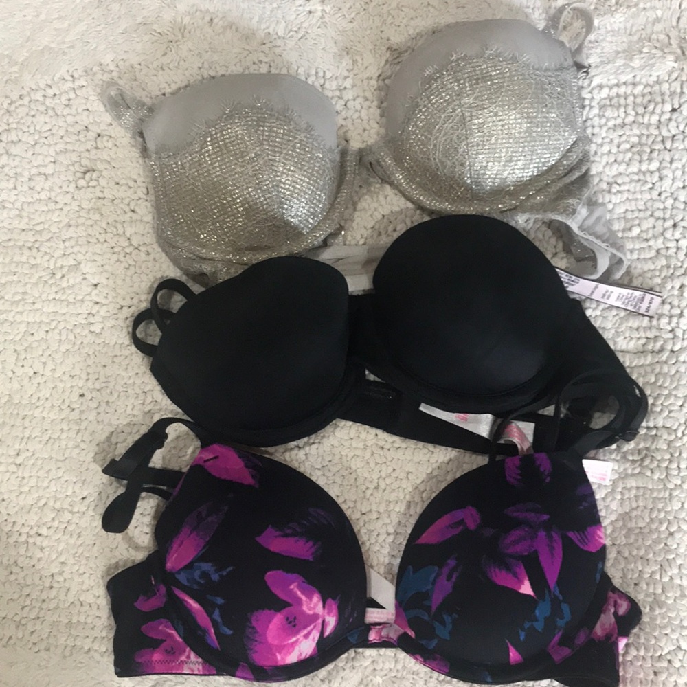 Victoria’s Secret bra lot